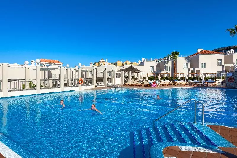 Los Olivos Beach Resort