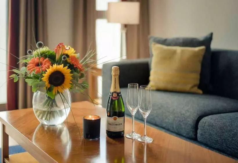 Premier Suites Dublin Sandyford