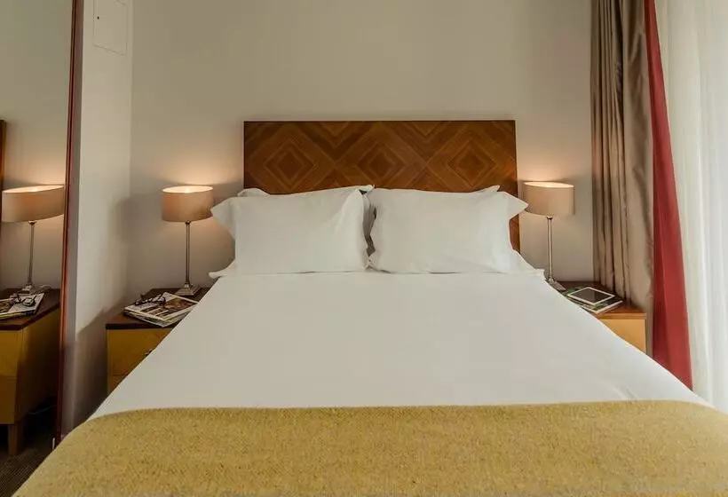 Premier Suites Dublin Sandyford