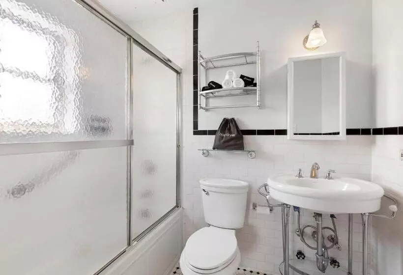 The Historic Blue Moon Hotel NYC