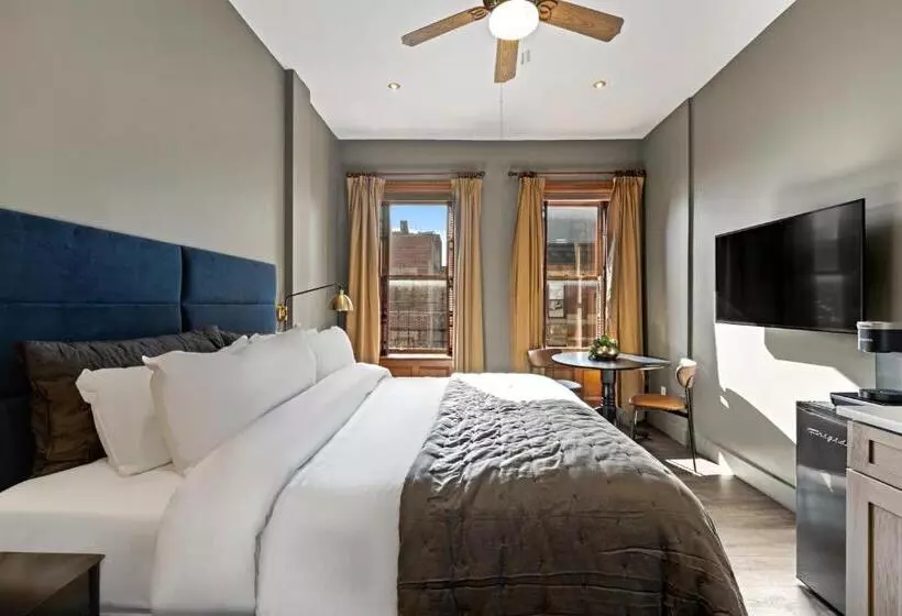 The Historic Blue Moon Hotel NYC