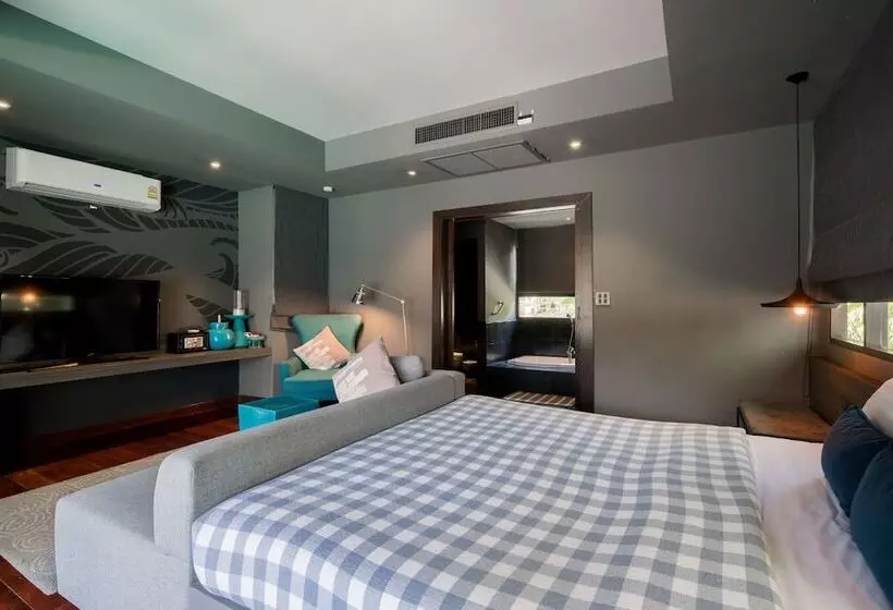 Hotelli Anchan Resort At Bangtao Beach