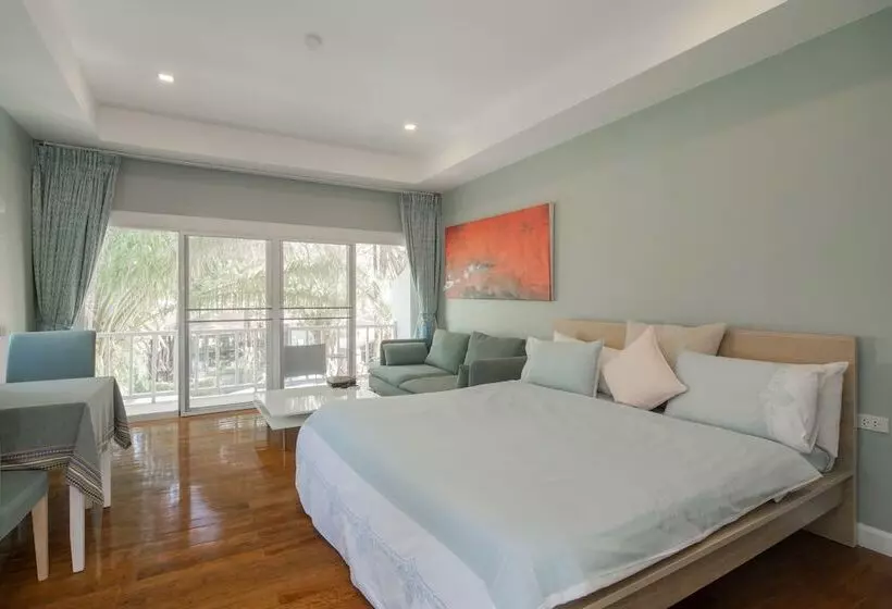 Hotelli Anchan Resort At Bangtao Beach