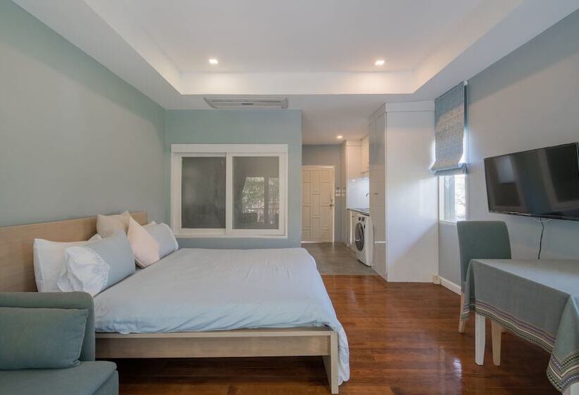 ホテル Anchan Resort At Bangtao Beach