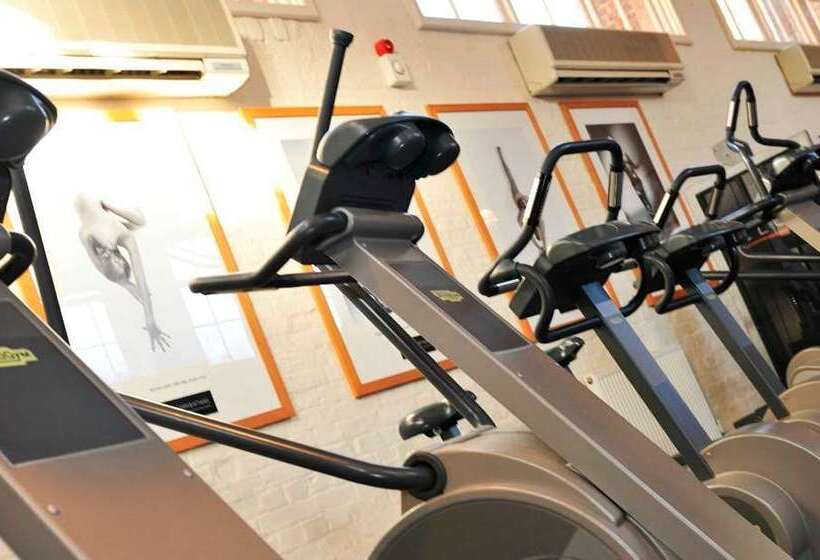 ホテル De Vere Beaumont Estate