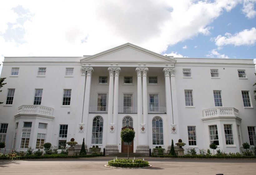 ホテル De Vere Beaumont Estate