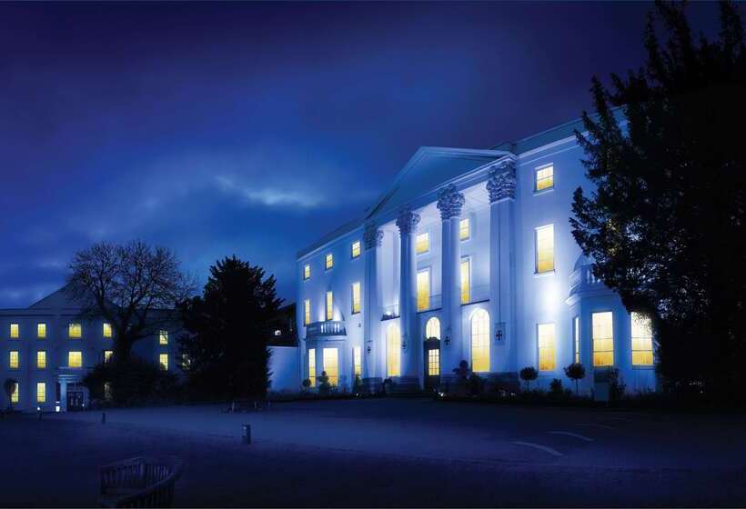 ホテル De Vere Beaumont Estate