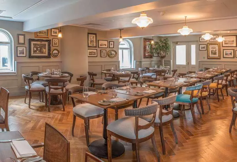 호텔 De Vere Beaumont Estate