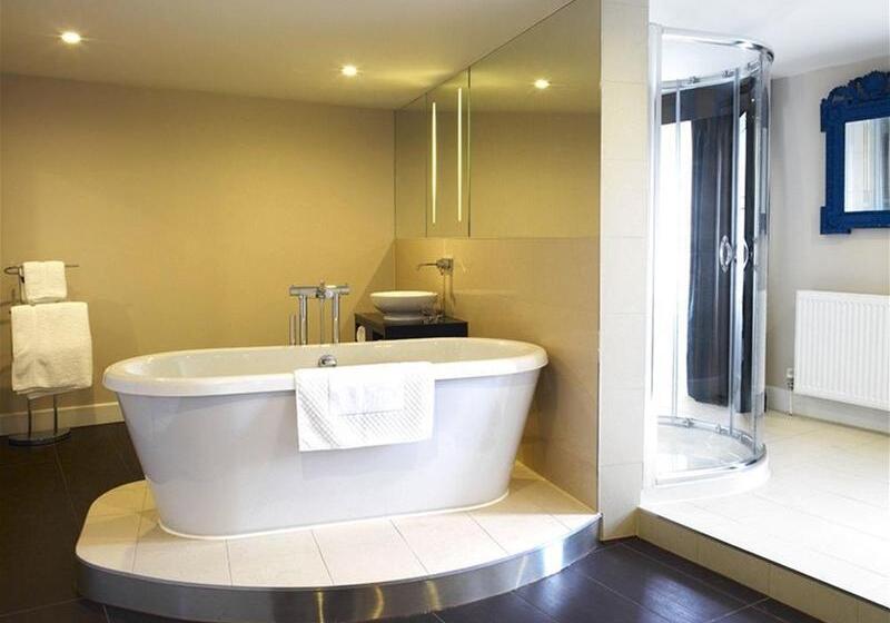 ホテル De Vere Beaumont Estate