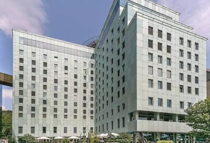 Grand Hotel River Park, A Luxury Collection Hotel, Bratislava