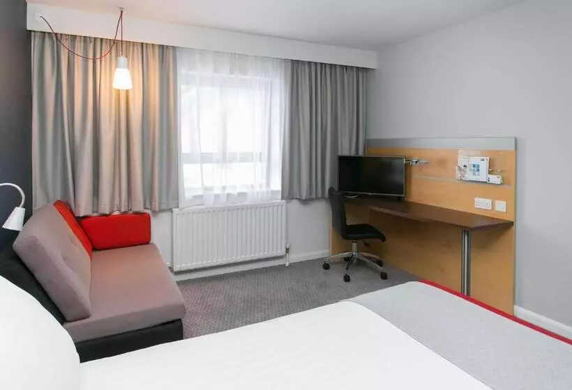 호텔 Holiday Inn Express Antrim, An Ihg