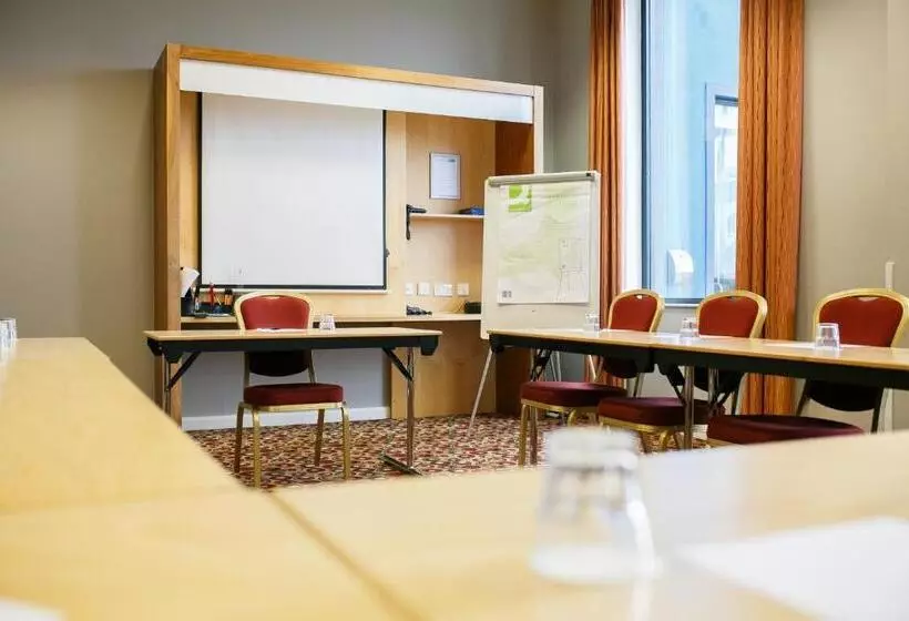 호텔 Holiday Inn Express Antrim, An Ihg