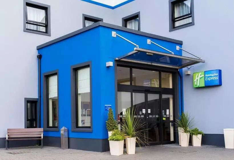 호텔 Holiday Inn Express Antrim, An Ihg