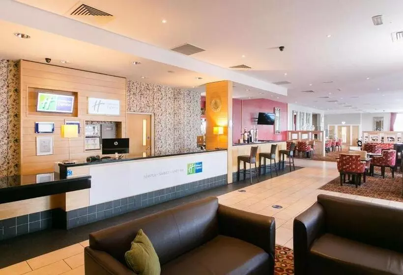 호텔 Holiday Inn Express Antrim, An Ihg