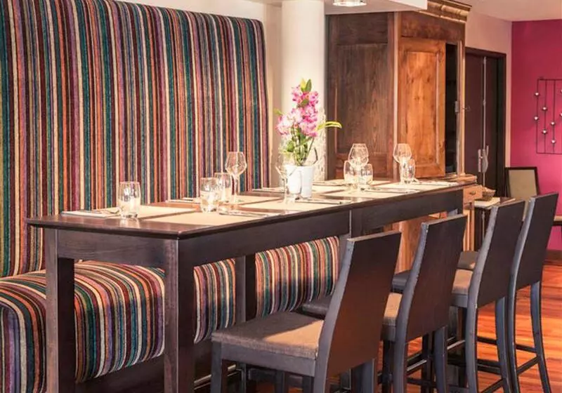 ホテル Hôtel Mercure Rennes Cesson