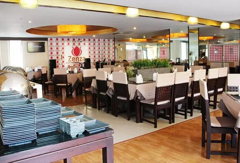 בית מלון כפרי Maninarakorn