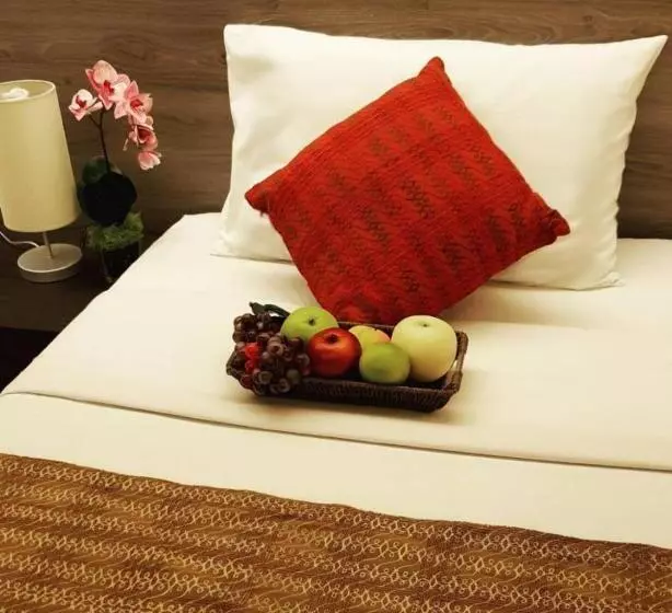 בית מלון כפרי Maninarakorn