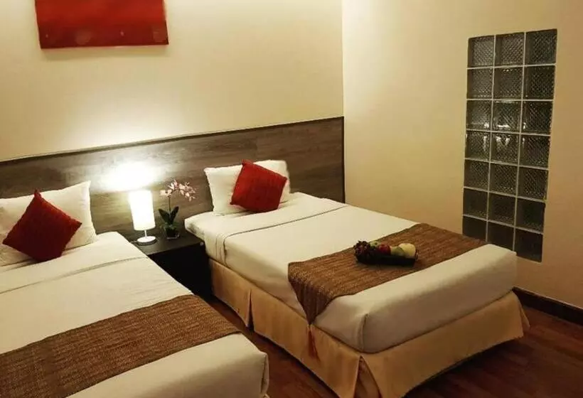 בית מלון כפרי Maninarakorn