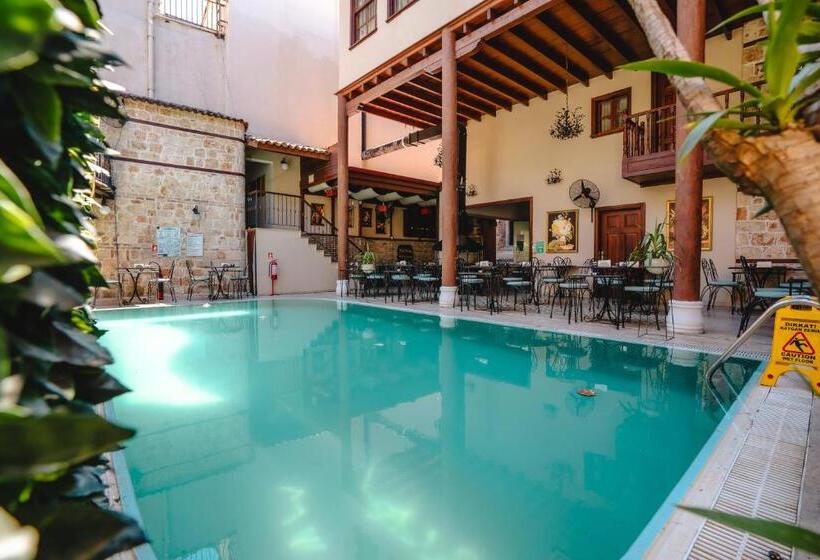 Mediterra Art Hotel Antalya