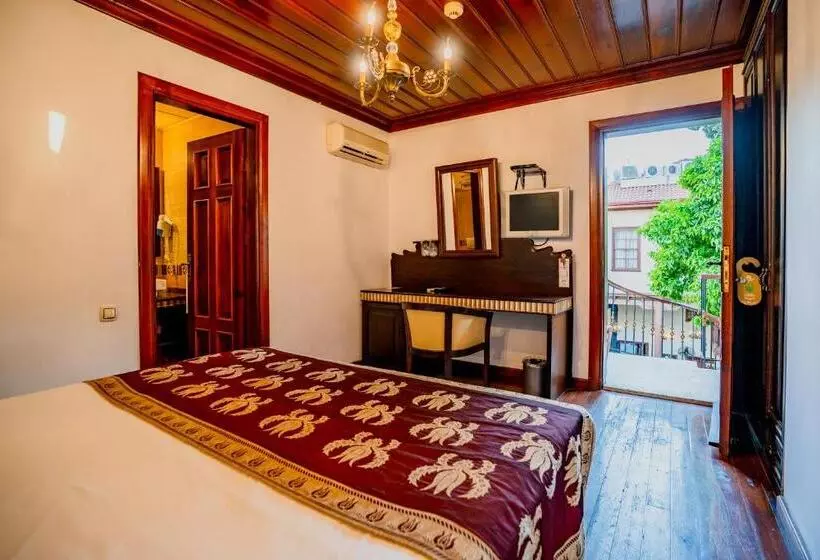 Mediterra Art Hotel Antalya