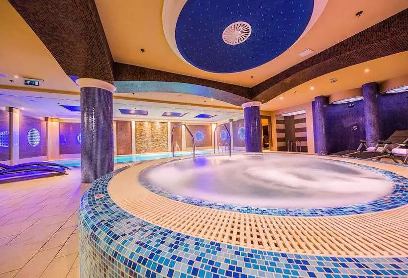 Отель President