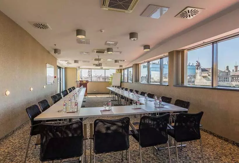 Отель President