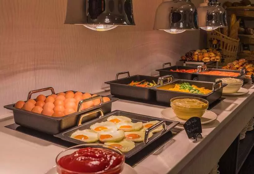 Отель President