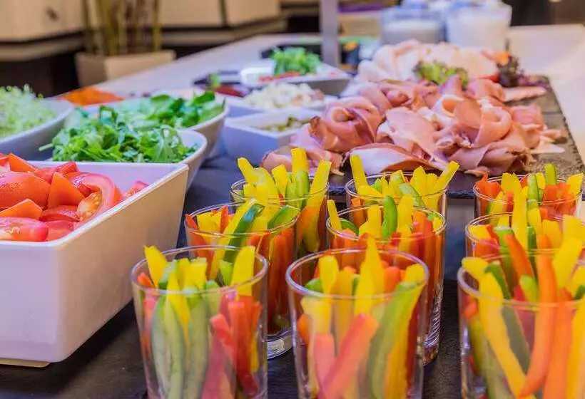 Отель President