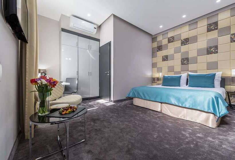 בית מלון כפרי President