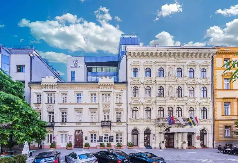 Отель President