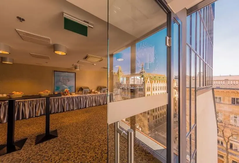 ホテル President Budapest, Affiliated by Meliá