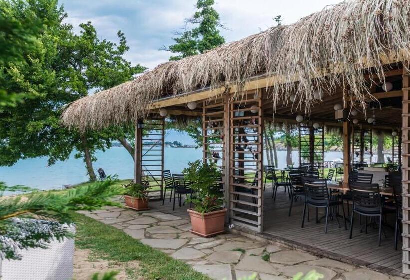 فندق Santa Marina Holiday Village