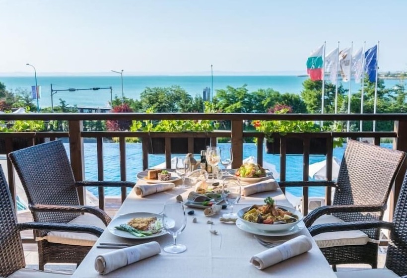 فندق Santa Marina Holiday Village