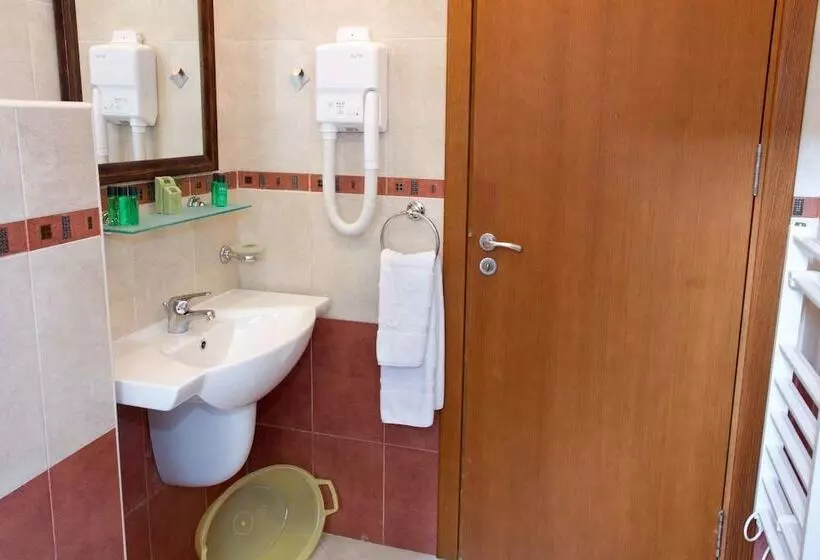 Отель Santa Marina Holiday Village