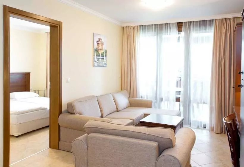 Отель Santa Marina Holiday Village