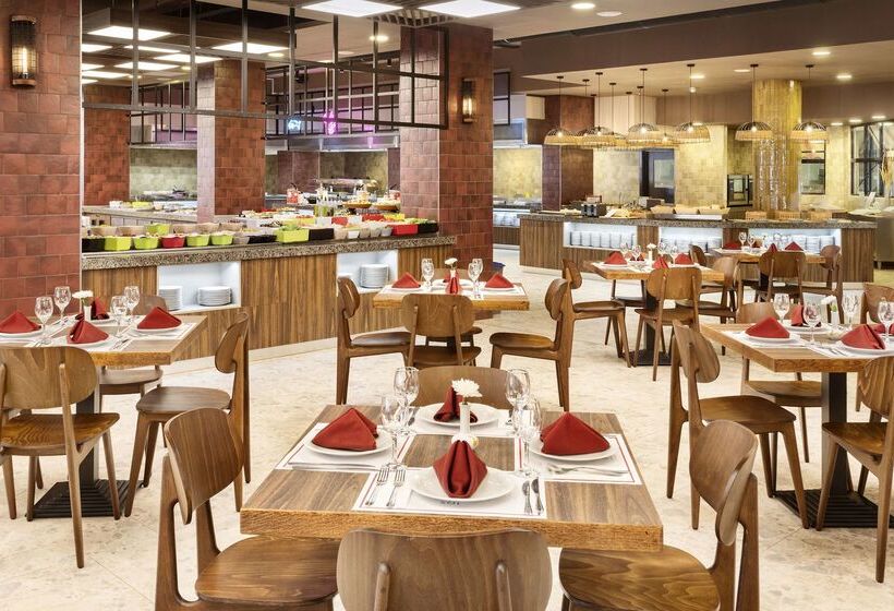 هتل Sol Nessebar Palace All Inclusive