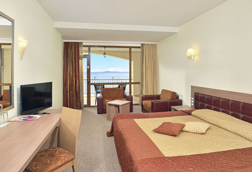 هتل Sol Nessebar Palace All Inclusive
