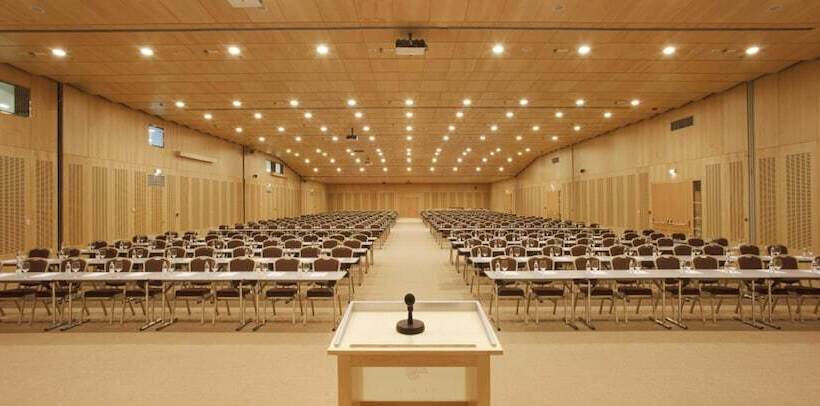 ホテル Valamar Lacroma