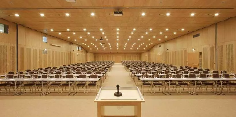 فندق Valamar Lacroma