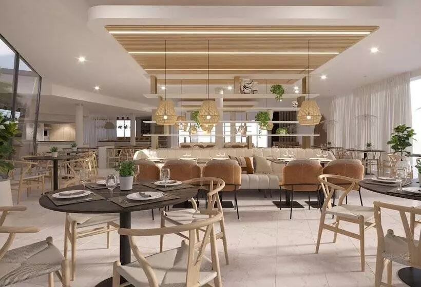 فندق Valamar Lacroma