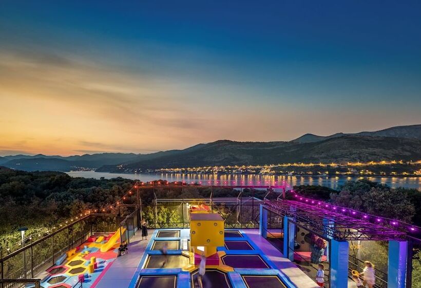 ホテル Valamar Lacroma