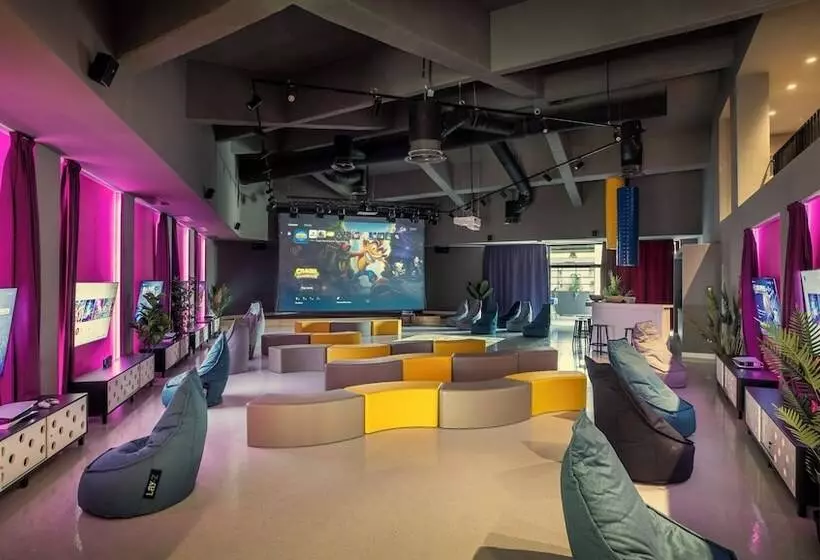 فندق Valamar Lacroma