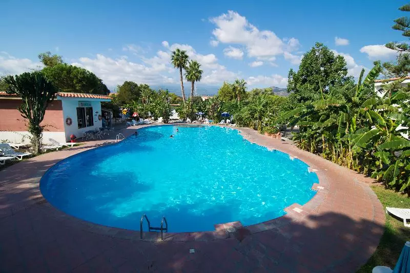 Hotel Villaggio Alkantara