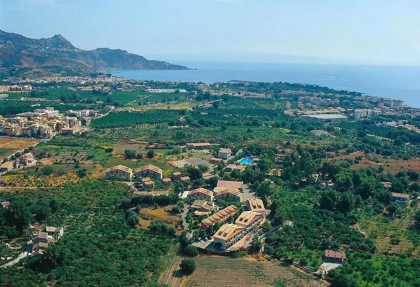 Hotel Villaggio Alkantara