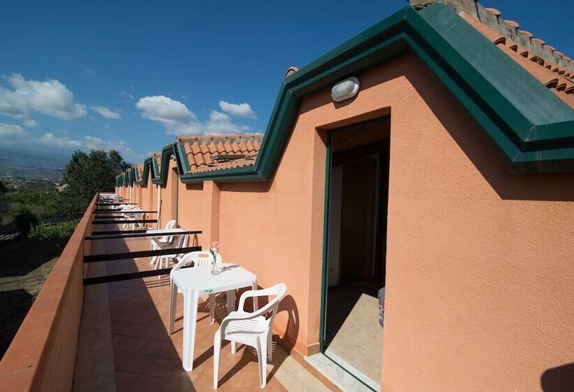 فندق Villaggio Alkantara