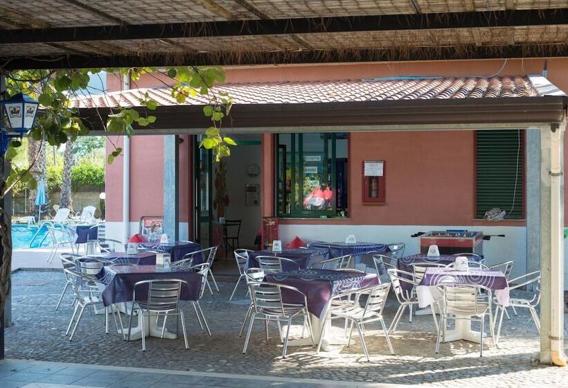 فندق Villaggio Alkantara