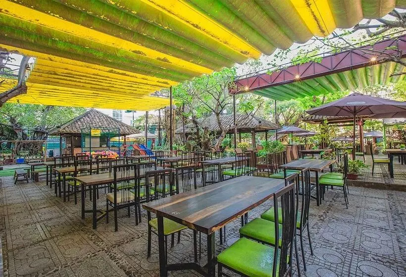 Yasaka Saigon Nha Trang Hotel & Spa