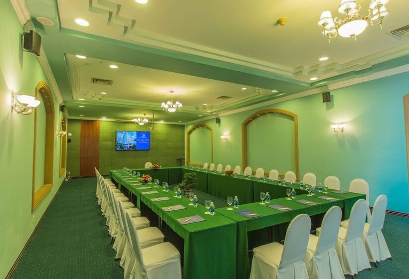 Yasaka Saigon Nha Trang Hotel & Spa