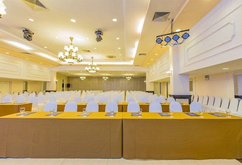 Yasaka Saigon Nha Trang Hotel & Spa