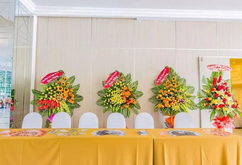 Yasaka Saigon Nha Trang Hotel & Spa